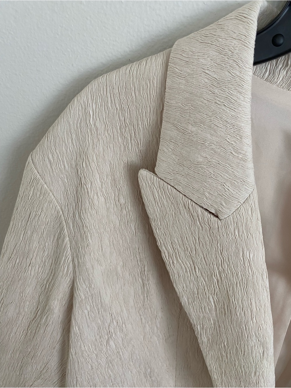 Express Cream Textured Single-Button Blazer - Picture 3 of 6